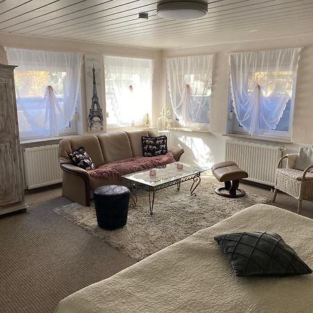 Grosse Helle Wohnung Am Wald In Bad Saarow Nahe Gruenheide Und Berlin Souterrain Εξωτερικό φωτογραφία