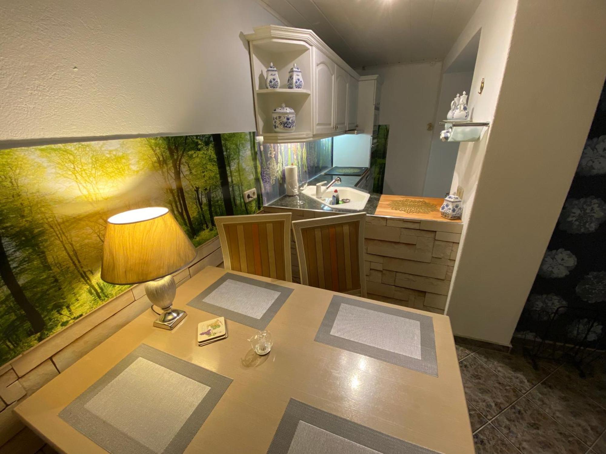 Grosse Helle Wohnung Am Wald In Bad Saarow Nahe Gruenheide Und Berlin Souterrain Εξωτερικό φωτογραφία