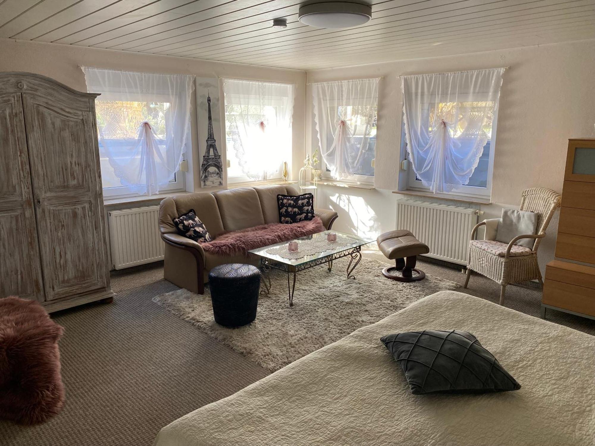Grosse Helle Wohnung Am Wald In Bad Saarow Nahe Gruenheide Und Berlin Souterrain Εξωτερικό φωτογραφία