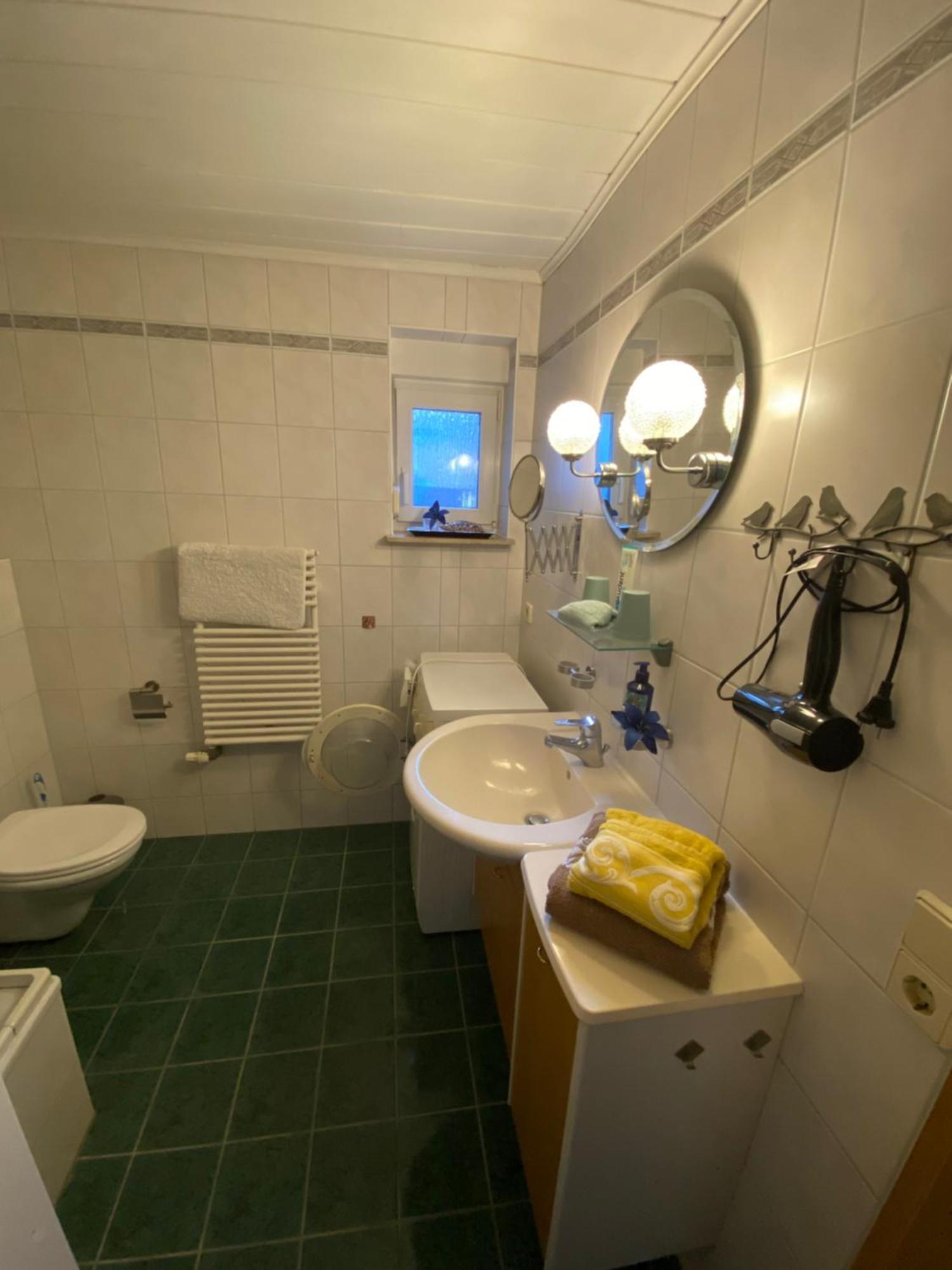 Grosse Helle Wohnung Am Wald In Bad Saarow Nahe Gruenheide Und Berlin Souterrain Εξωτερικό φωτογραφία